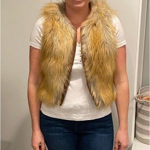 Sanctuary Clothing-L.A. faux fur cropped vest